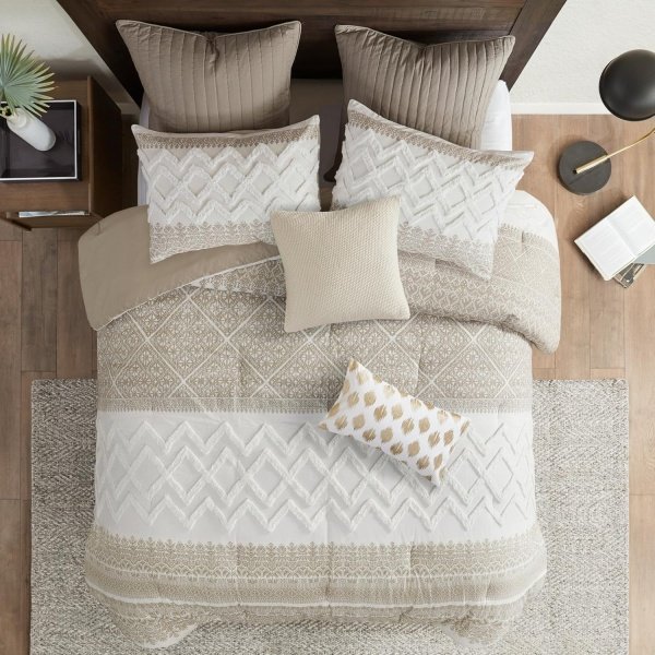 INK+IVY King Comforter Set, Chic Chevron Chenille Tufting Accent, Boho Comforter