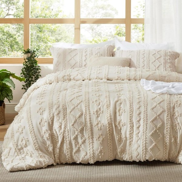 Bedsure Tufted Boho Comforter Set Queen Size - Beige Boho Bed Set, GentleSoft 3